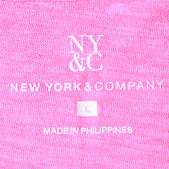 NY&Co V-neck Tee with Slit Sleeve Size L - Picture 3 of 8